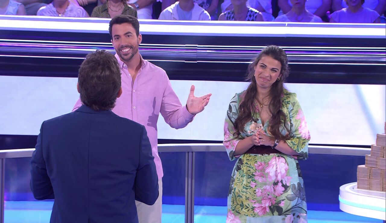 Bea y Kiko, concursantes de Atrapa un mill&oacute;n