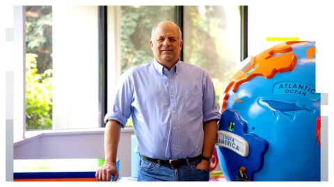 Hablamos en exclusiva con uno de los empresarios que demand&oacute; a Trump