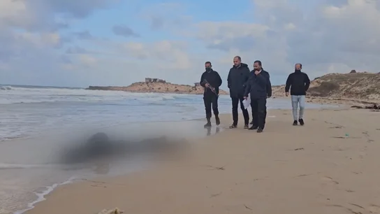El mar devuelve a la costa de Libia varios cadáveres de migrantes El mar devuelve a la costa de Libia varios cadáveres de migrantes