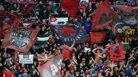 Imagen de aficionados del Osasuna Imagen de aficionados del Osasuna
