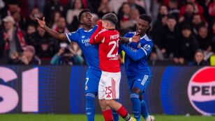 Vin&iacute;cius y Gianluca Prestianni, en el duelo de ida en Lisboa