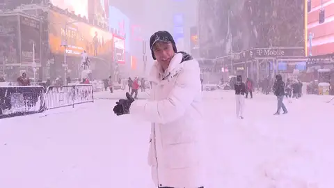José Ángel Abad, bajo la tormenta de nieve de la década José Ángel Abad, bajo la tormenta de nieve de la década
