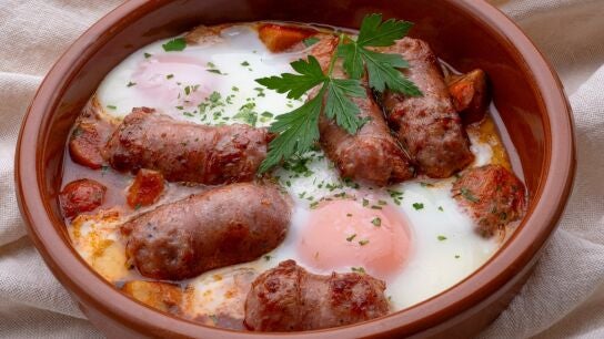 Huevos con butifarra al plato