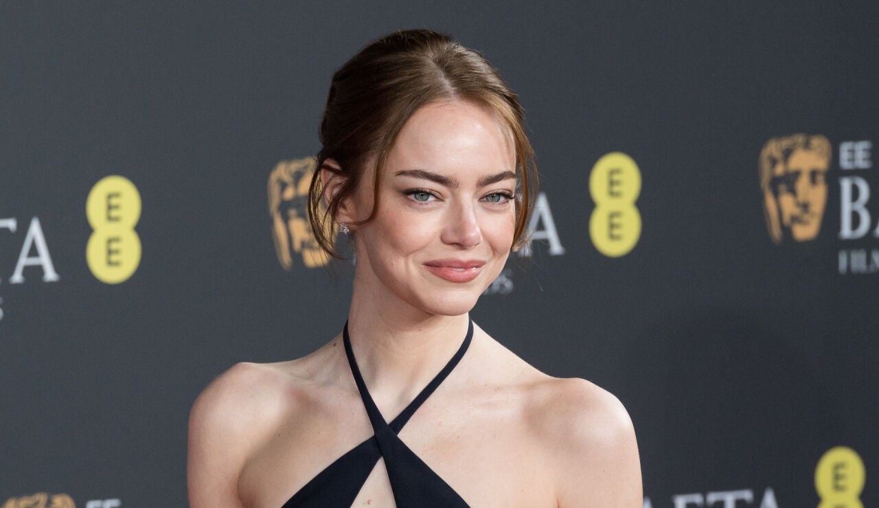 Emma Stone, sobre la alformbra roja Premios BAFTA 2026