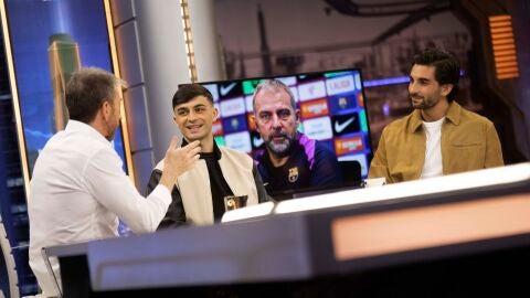 Pedri y Ferran Torres confiesan cu&aacute;nto tienen que pagar de multa por llegar tarde un d&iacute;a de partido: &ldquo;con 3.000 no tienes ni para empezar&rdquo;