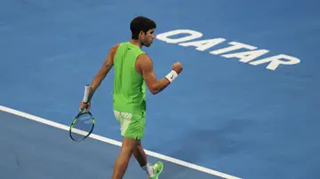 Carlos Alcaraz celebra un punto en Doha Carlos Alcaraz celebra un punto en Doha