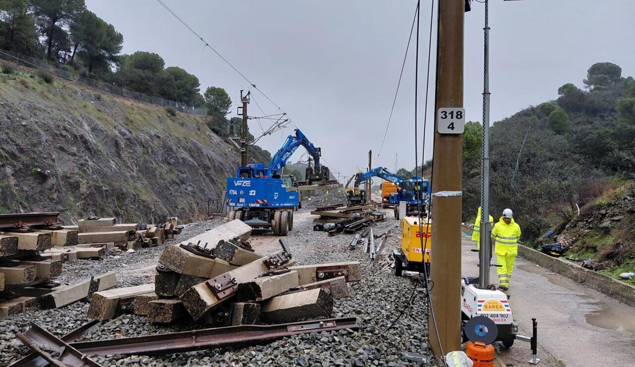  Vox pide investigar la retirada de materiales de las v&iacute;as de Adamuz