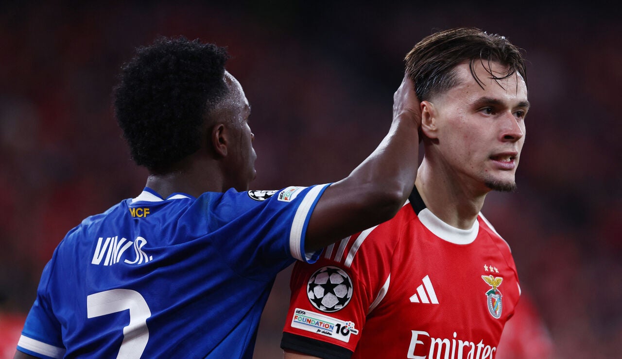 Vin&iacute;cius y Amar Dedi, en el partido de ida en Lisboa