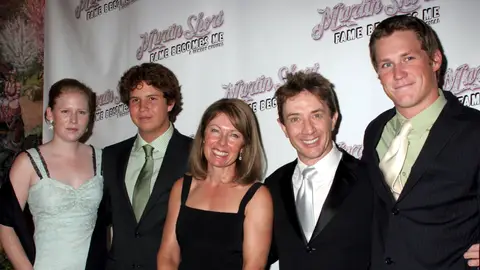 Martin Short con su mujer y sus hijos Martin Short con su mujer y sus hijos