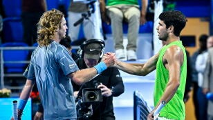 Rublev felicita a Alcaraz tras su partido en Doha