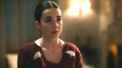 Capítulo 506 de Sueños de libertad; 25 de febrero: Paula, aconsejada por Manuela, toma distancia con Tasio Capítulo 506 de Sueños de libertad; 25 de febrero: Paula, aconsejada por Manuela, toma distancia con Tasio