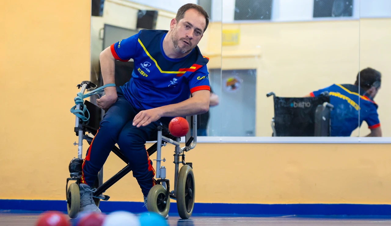'El Langui', en un entrenamiento de boccia