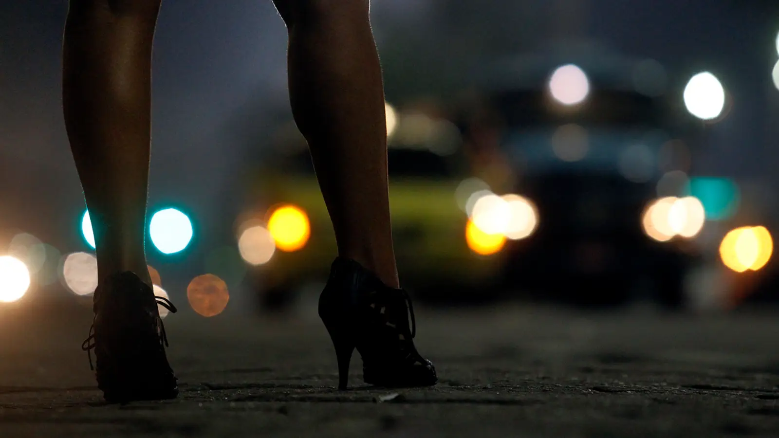 El 70% de los españoles rechaza la prostitución y la vincula a la violencia contra las mujeres