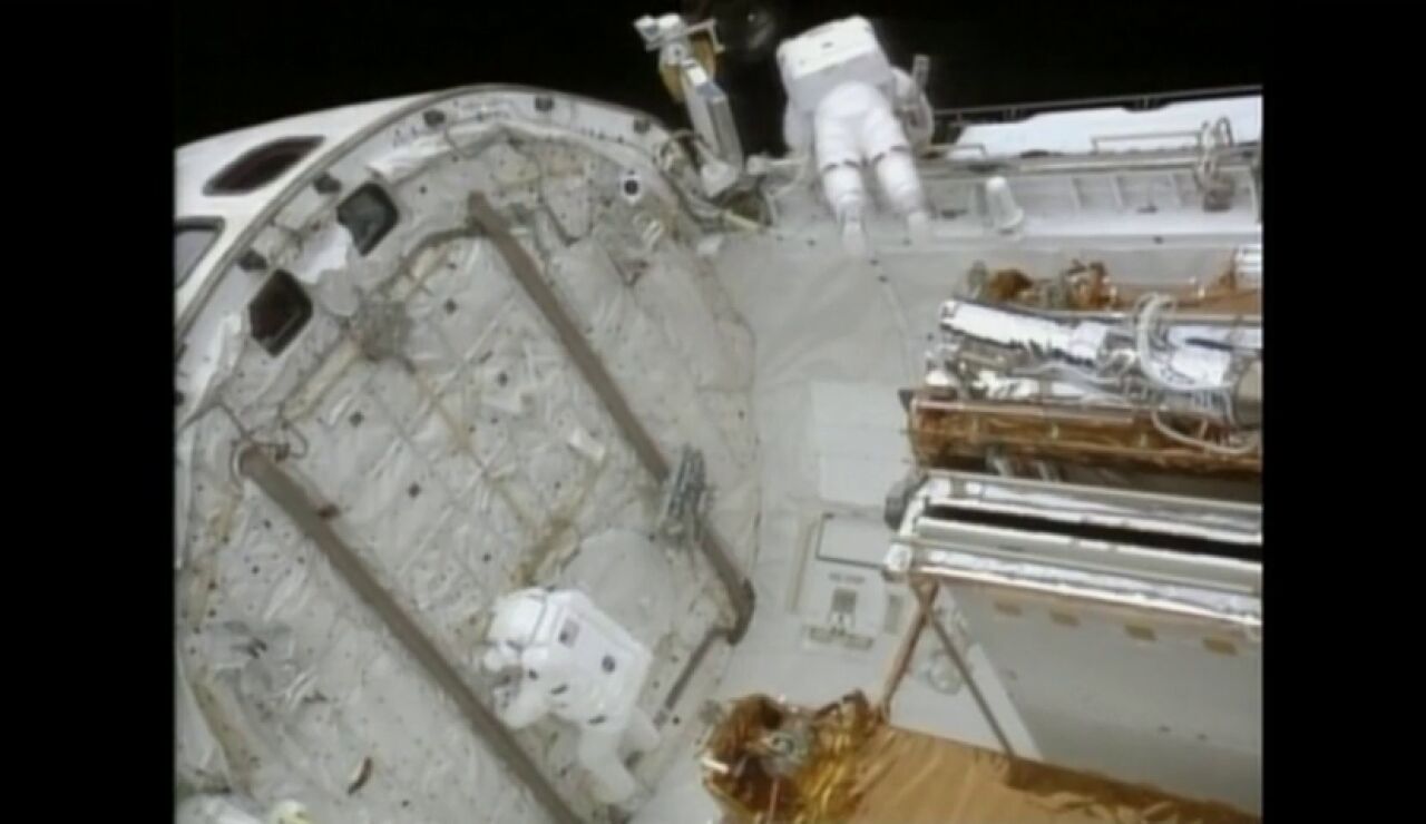 Reparaci&oacute;n y actualizaci&oacute;n del telescopio espacial Hubble