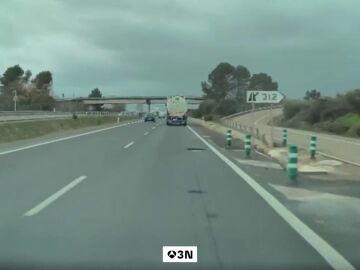 Los baches y la falta de mantenimiento multiplican los accidentes y los reventones de ruedas en las carreteras