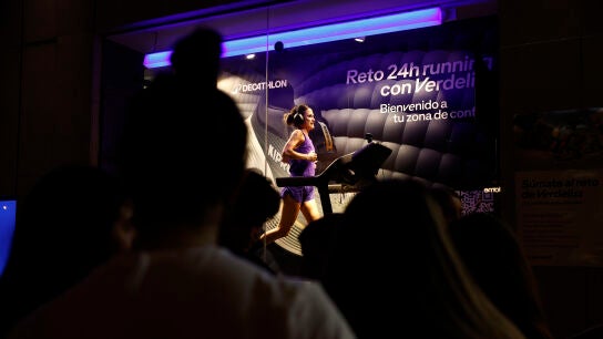 La atleta y creadora de contenido Verdeliss durante el 'Reto 24h running con Verdeliss'