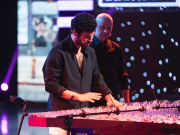 Willy B&aacute;rcenas fascina con su concierto con copas