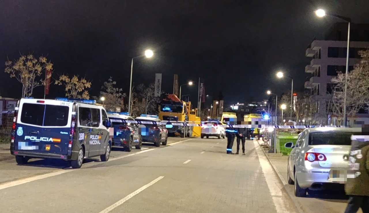 Muere un motorista menor de edad sin carné al chocar contra un camión en Valladolid