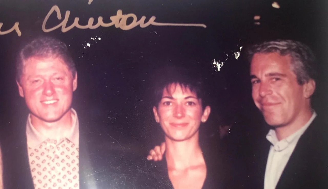 Bill Clinton, Ghislaine Maxwell y Jeffrey Epstein