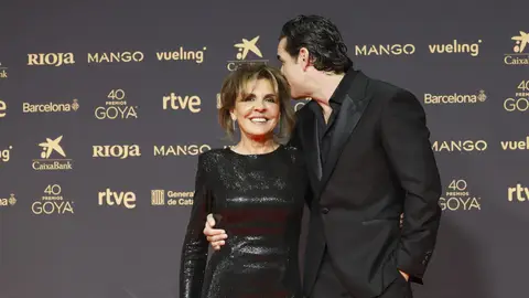 Mario Casas y su madre, Heidi Sierra, en los Premios Goya 2026 Mario Casas y su madre, Heidi Sierra, en los Premios Goya 2026
