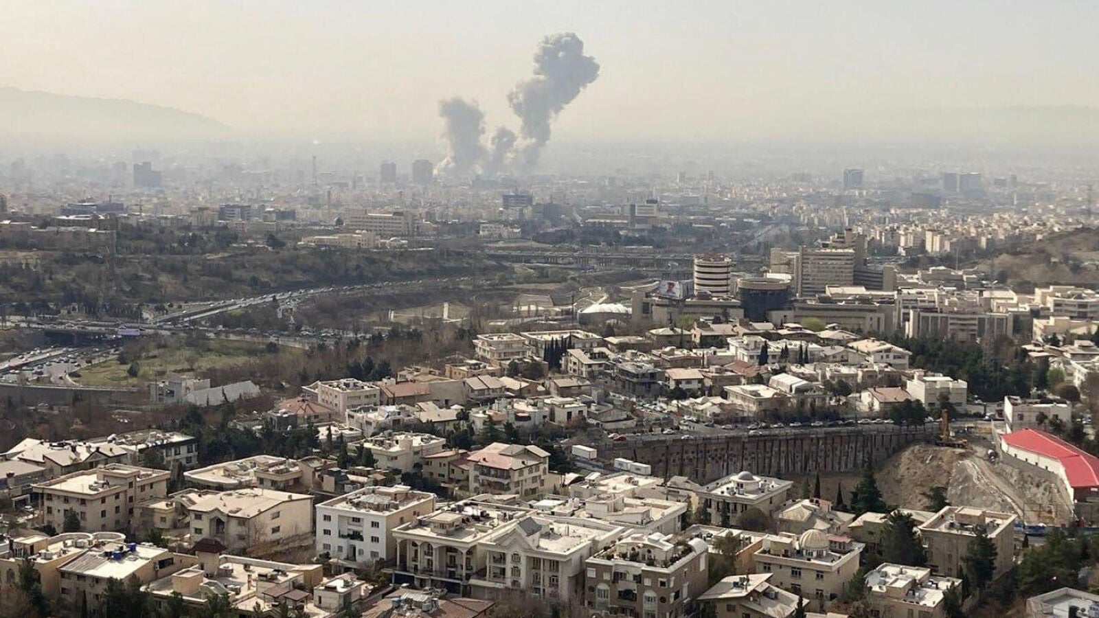 Trump confirma la muerte de Alí Jamenei tras un ataque conjunto de EEUU e Israel a Irán que deja 200 muertos