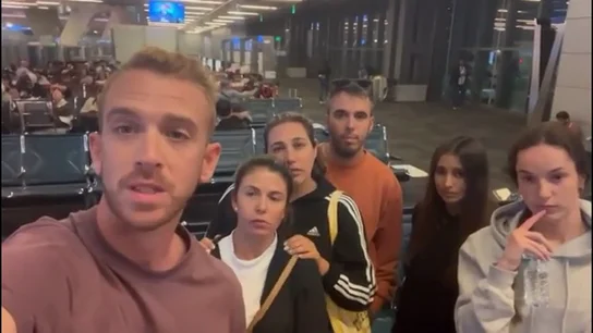 Cientos de pasajeros ven cancelados sus vuelos en Doha, Abu Dabi y Dubái Cientos de pasajeros ven cancelados sus vuelos en Doha, Abu Dabi y Dubái