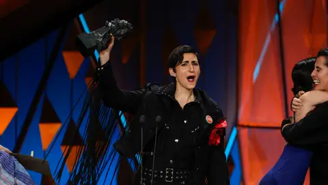 Alba Flores gana el Goya a Mejor Canción Original Alba Flores gana el Goya a Mejor Canción Original