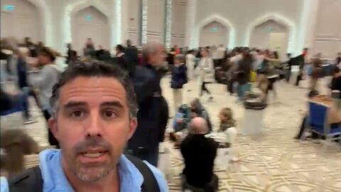 Espa&ntilde;oles atrapados