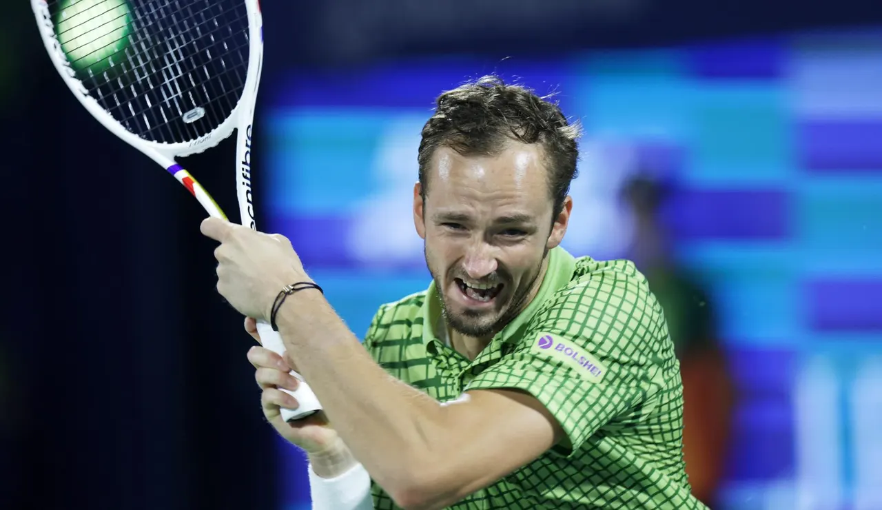 Daniil Medevedev en el Torneo de Tenis ATP de Dubai