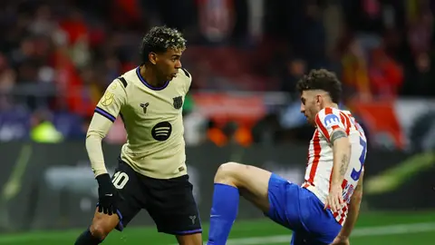 Lamine Yamal y Matteo Ruggeri, en el partido de ida en el Metropolitano Lamine Yamal y Matteo Ruggeri, en el partido de ida en el Metropolitano
