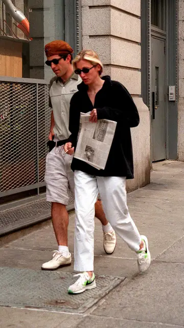 Carolyn Bessette-Kennedy y John F. Kennedy Jr Carolyn Bessette-Kennedy y John F. Kennedy Jr