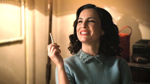 Beatriz vuelve a amenazar a Gabriel y le exige m&aacute;s dinero