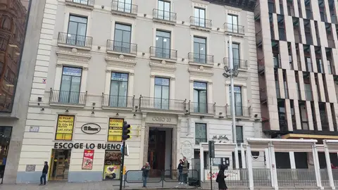 Fachada de la sede de Forestalia en Zaragoza Fachada de la sede de Forestalia en Zaragoza