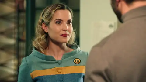 Valentina encuentra en Andrés un confidente: “Mi relación con mi madre ha cambiado últimamente” Valentina encuentra en Andrés un confidente: “Mi relación con mi madre ha cambiado últimamente”