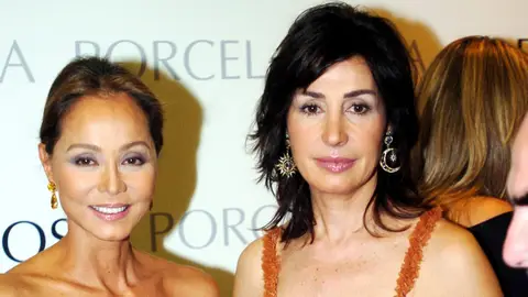 Carmen Martínez-Bordiú e Isabel Preysler en 2004 Carmen Martínez-Bordiú e Isabel Preysler en 2004