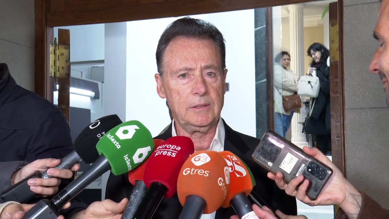 Matías Prats recuerda a Fernando Ónega como el referente del periodismo de la Transición: 