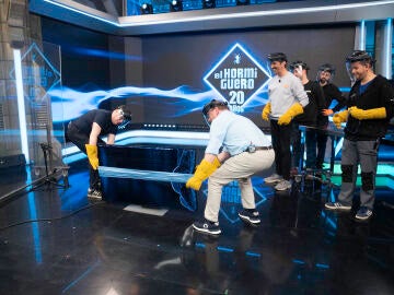 Marron, contra la televisi&oacute;n en un peligroso experimento : &iquest;cu&aacute;ntas gomas aguantar&aacute;?