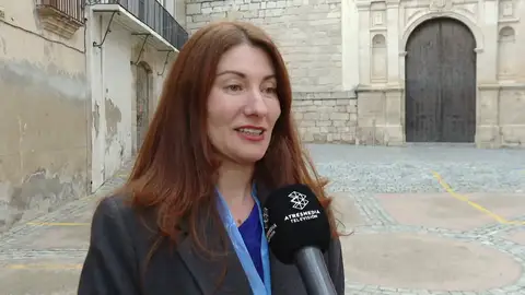 Entrevista a la número uno del MIR, acusada de copiar en el examen Entrevista a la número uno del MIR, acusada de copiar en el examen