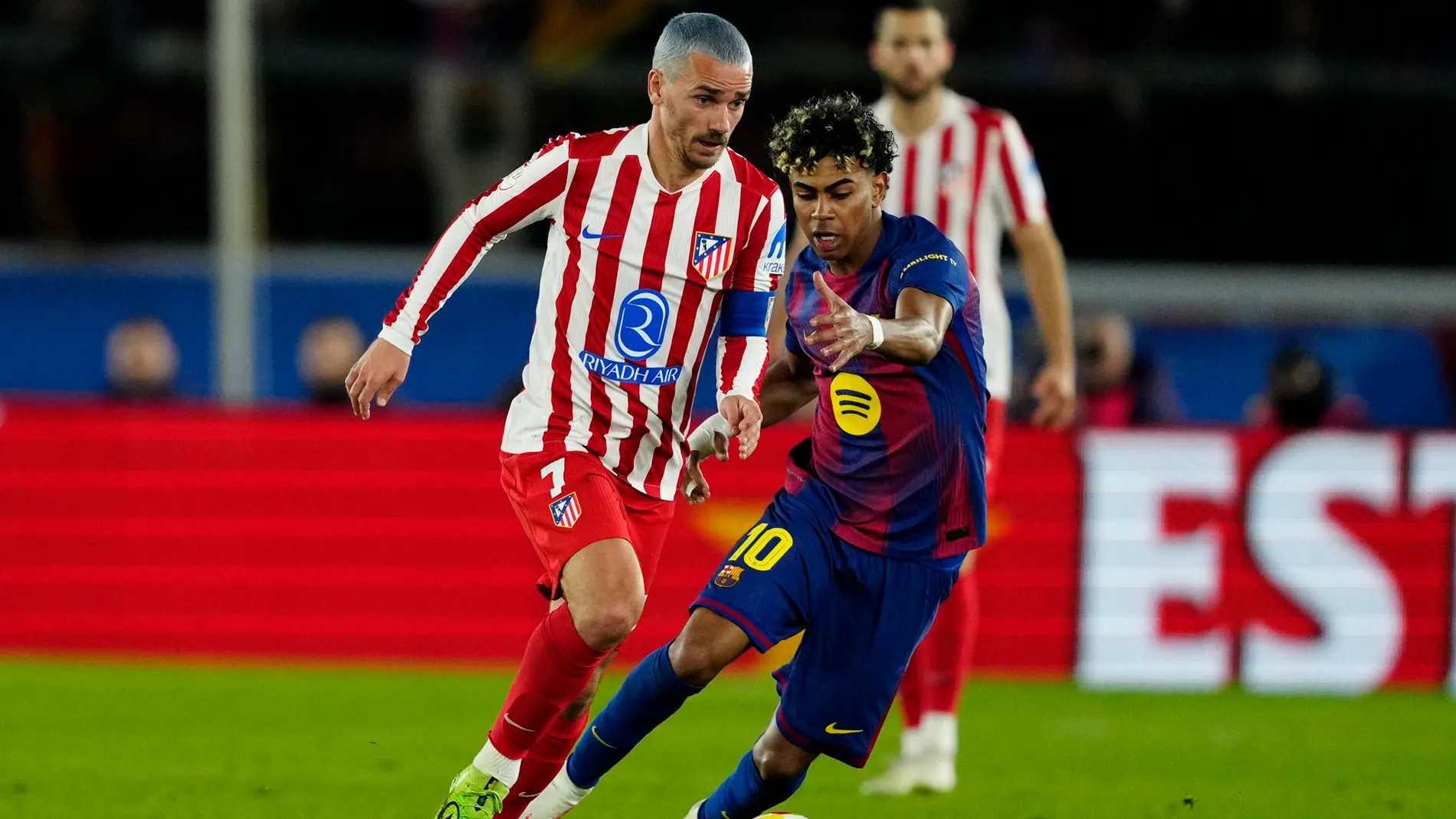 Griezmann persigue a Lamine Yamal en la vuelta de Copa Griezmann persigue a Lamine Yamal en la vuelta de Copa