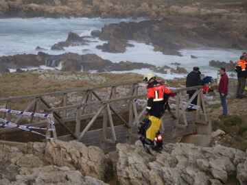 Contin&uacute;a el dispositivo de b&uacute;squeda para dar con el desaparecido en el accidente de Santander