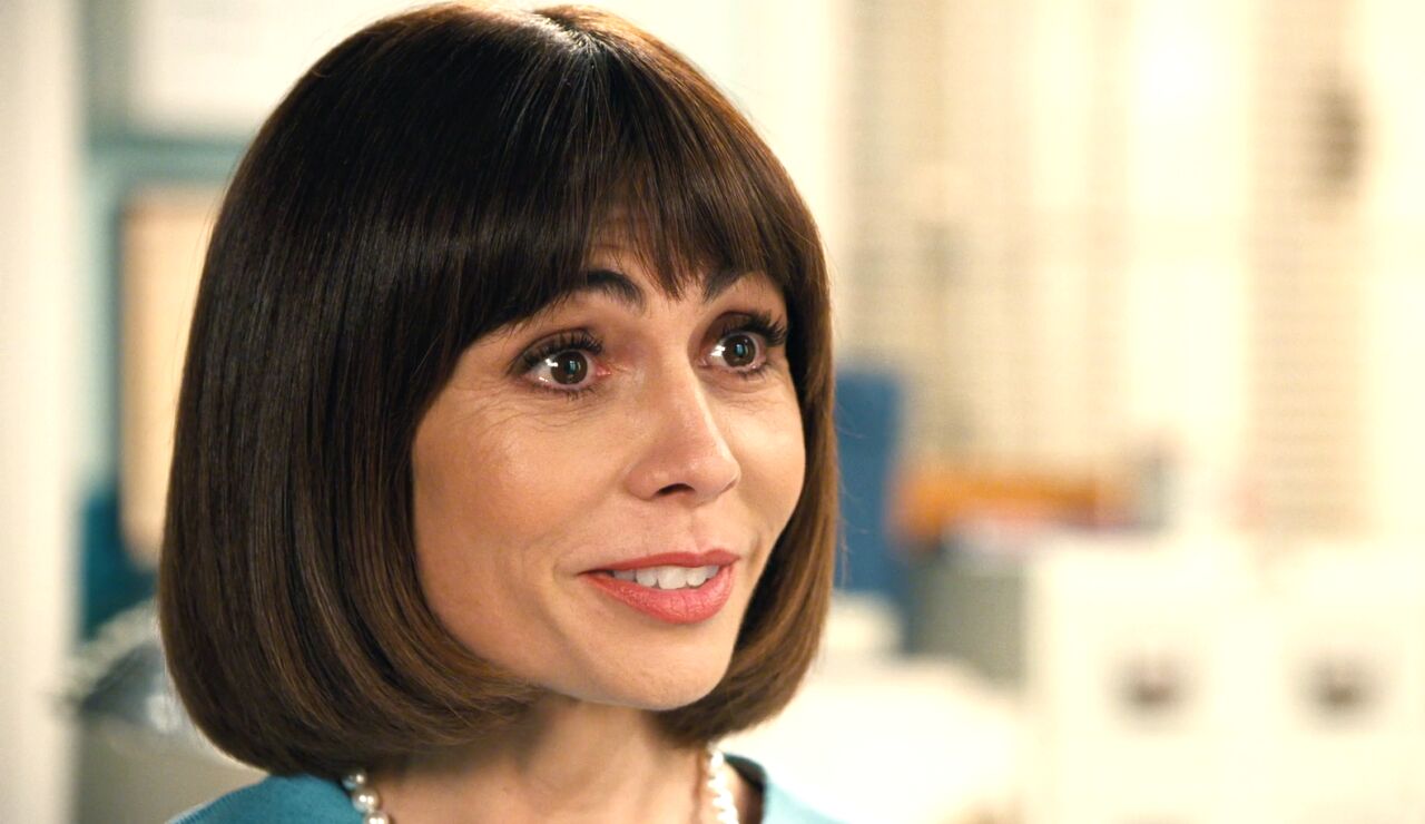 Miguel, feliz con la decisi&oacute;n de su madre, &iexcl;Nieves ser&aacute; la nueva enfermera en el dispensario 