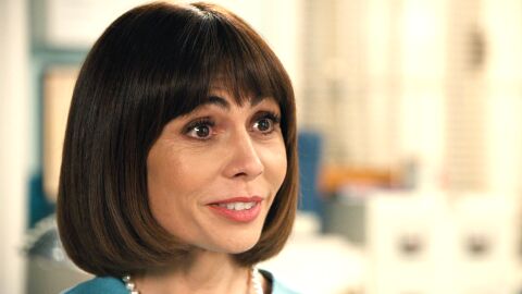 Miguel, feliz con la decisi&oacute;n de su madre, &iexcl;Nieves ser&aacute; la nueva enfermera en el dispensario 