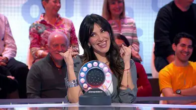 Irene Junquera se pone las ‘Zapatillas’ para brillar en La Pista: “Fan número 1 de El canto del loco” Irene Junquera se pone las ‘Zapatillas’ para brillar en La Pista: “Fan número 1 de El canto del loco”