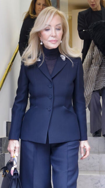 Carmen Lomana ante las cámaras