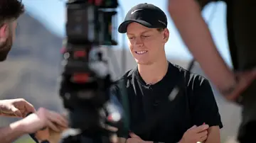 Jannik Sinner atiende a los medios en las instalaciones del Indian Wells Tennis Garden Jannik Sinner atiende a los medios en las instalaciones del Indian Wells Tennis Garden
