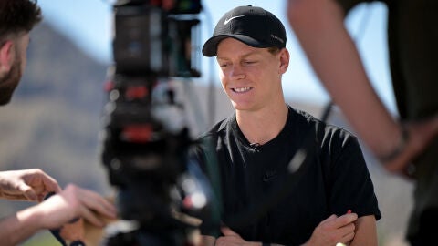 Jannik Sinner atiende a los medios en las instalaciones del Indian Wells Tennis Garden