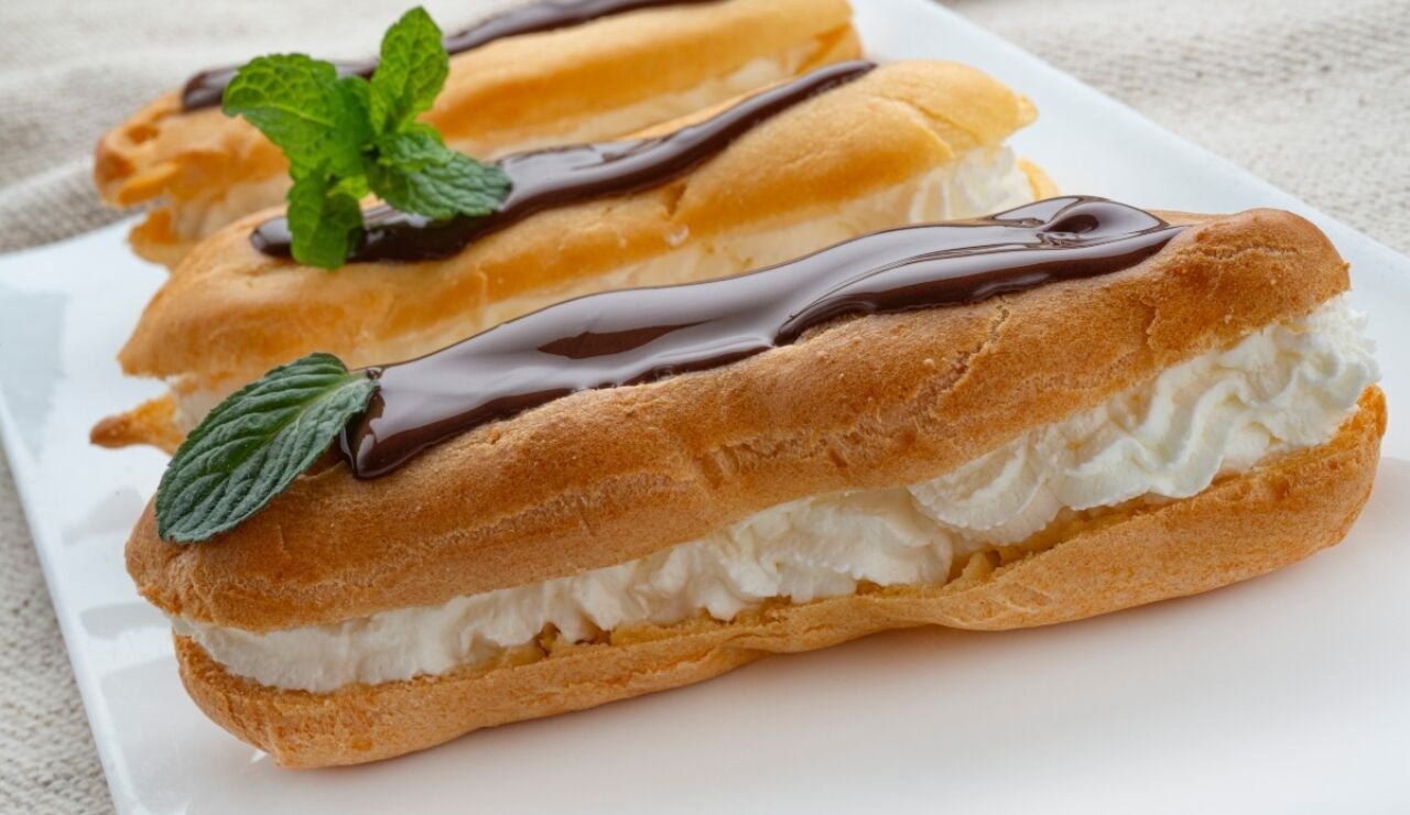 Receta de rel&aacute;mpagos de nata con chocolates, de Argui&ntilde;ano: "El postre que comieron en el Titanic el d&iacute;a que se hundi&oacute;"