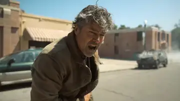 Kyle Chandler en Lanterns Kyle Chandler en Lanterns