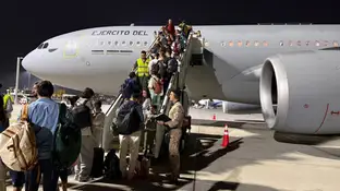 El primer avión militar con 171 evacuados de Oriente Próximo El primer avión militar con 171 evacuados de Oriente Próximo