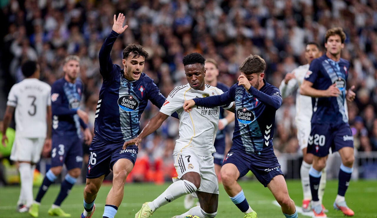Vin&iacute;cius, en acci&oacute;n ante el Celta de Vigo